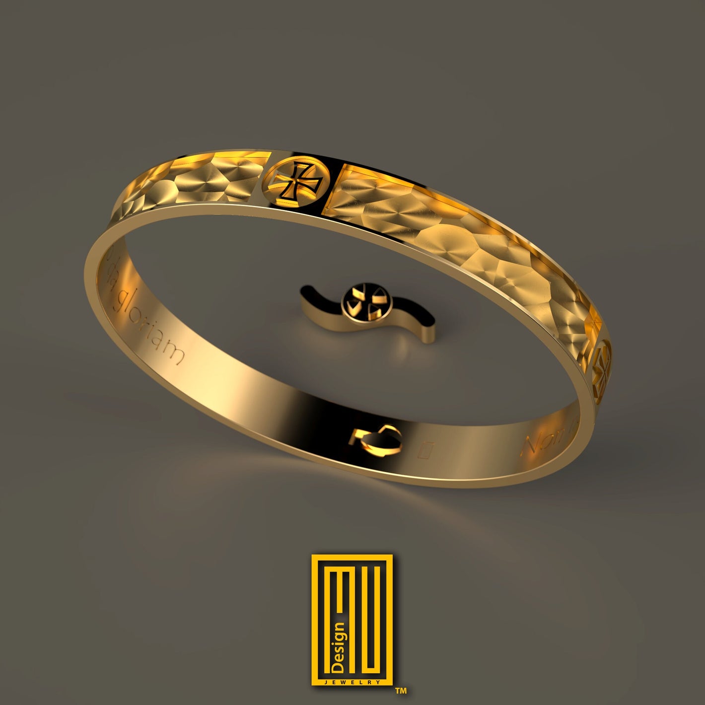 Solid Gold Bracelet with Knights of Templar Cross