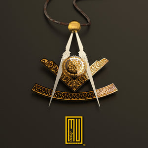Masonic Pendant Past Master Symbol with Square