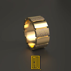 Band-Style Ring Hammered Effect