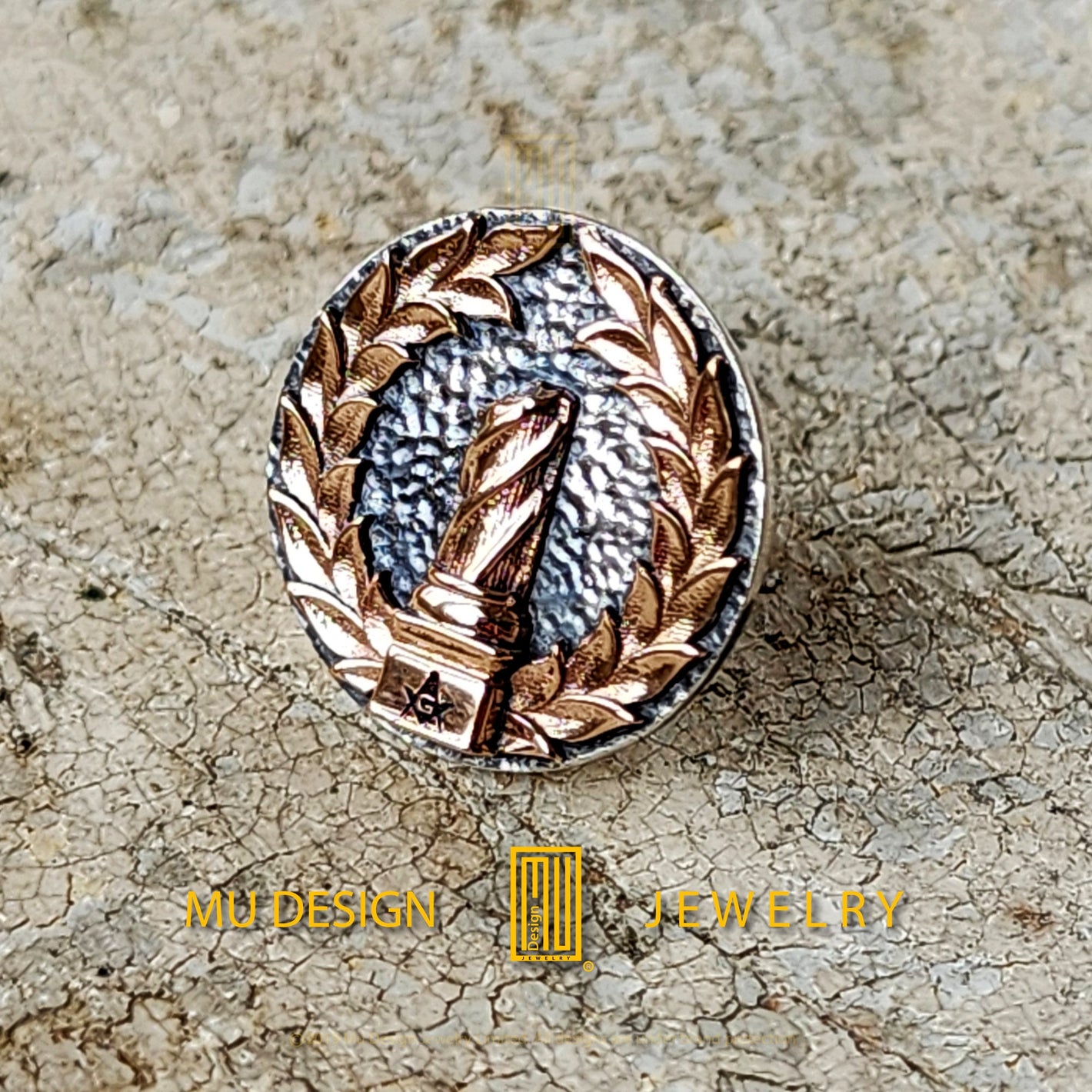 Masonic Lapel Pin, Broken Column